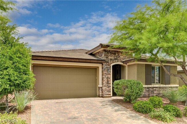 Building Photo - 10730 Cowlite Ave