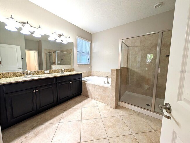 Building Photo - 11024 Little Blue Heron Dr