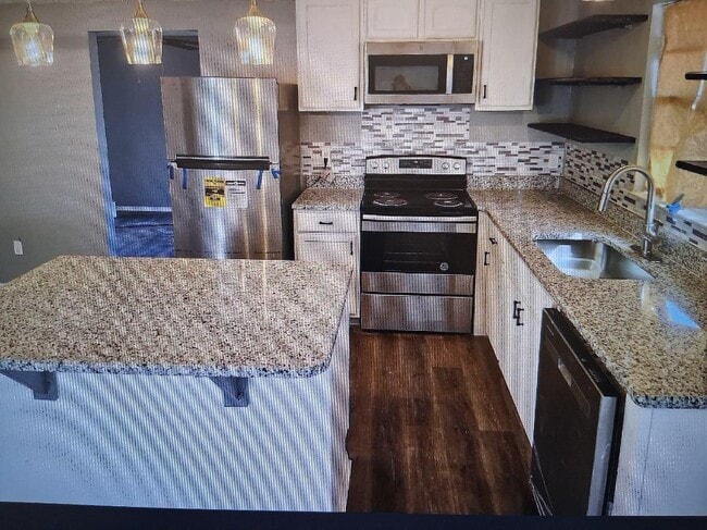 Building Photo - 2863 Kiowa Ave