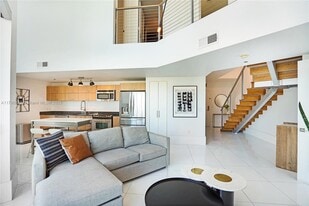 Building Photo - 350 S Miami Ave