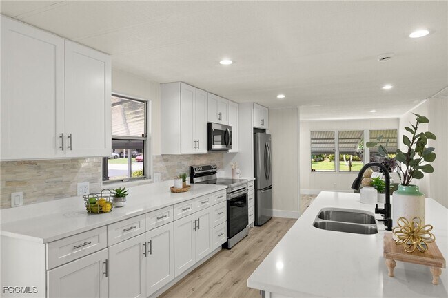 Building Photo - 865 Cape Haze Ln