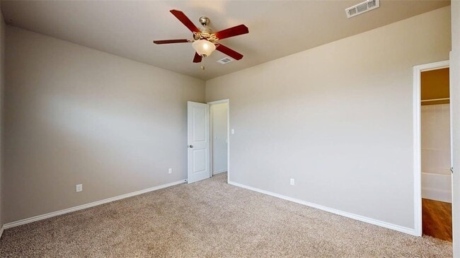 Building Photo - 3519 Summerway Dr