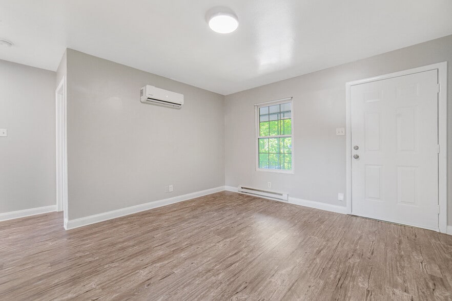 Building Photo - 3410 Elizabeth St NW