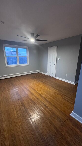 Building Photo - 330 Magee Ave