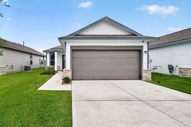 Building Photo - 8006 Barret Travis Ct