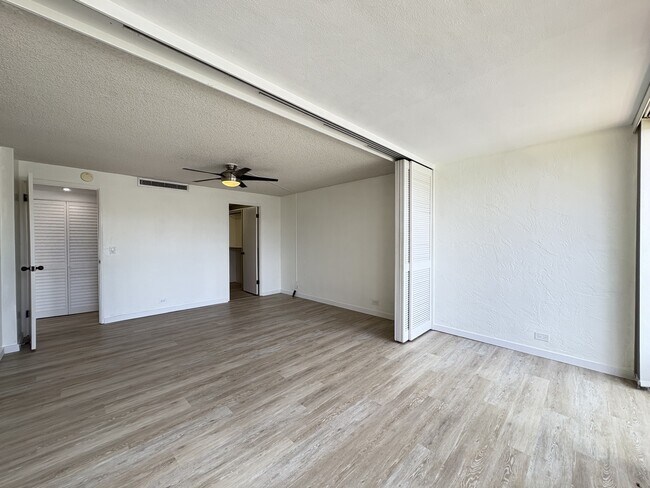 Building Photo - 500 Lunalilo Home Rd