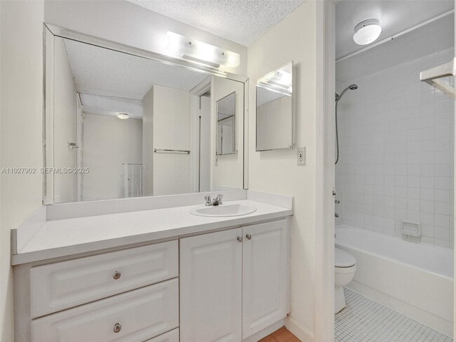 Building Photo - 4600 SW 67th Ave