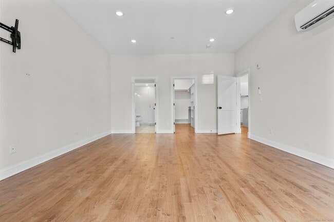 Building Photo - 234 Greene St