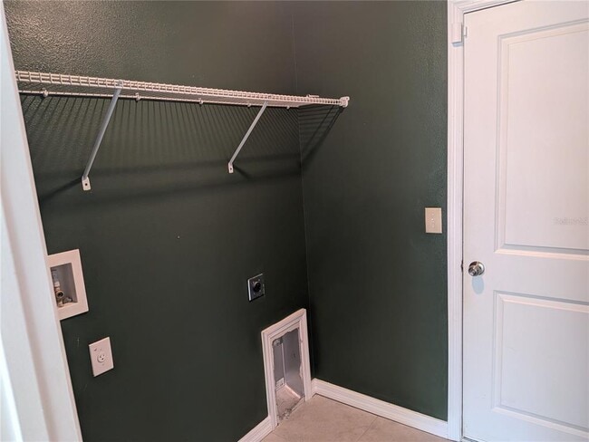 Building Photo - 446 Argyll Dr