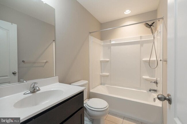 Building Photo - 227 Schramm Lp