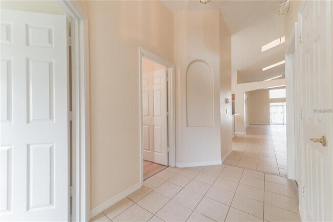 Building Photo - 8104 Santee Dr