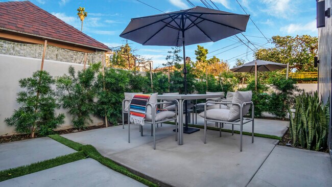 Building Photo - 3154 Curts Ave