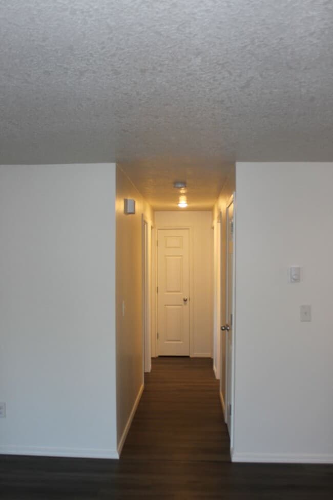 Building Photo - Four bedroom ranch