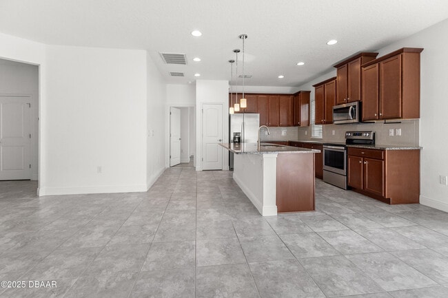 Building Photo - 5640 Estero Loop