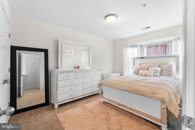 Building Photo - 8810 Great Gorge Way