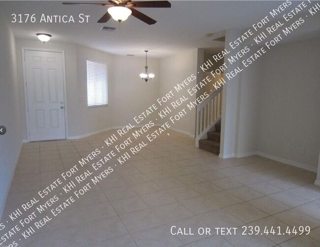 Building Photo - 3176 Antica St