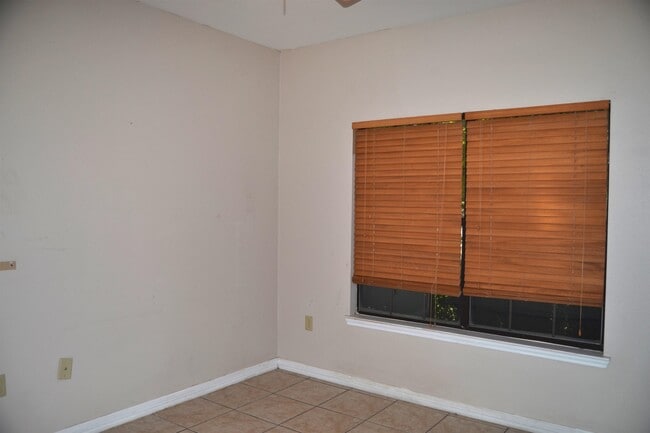 Building Photo - 225 Saddle Blanket