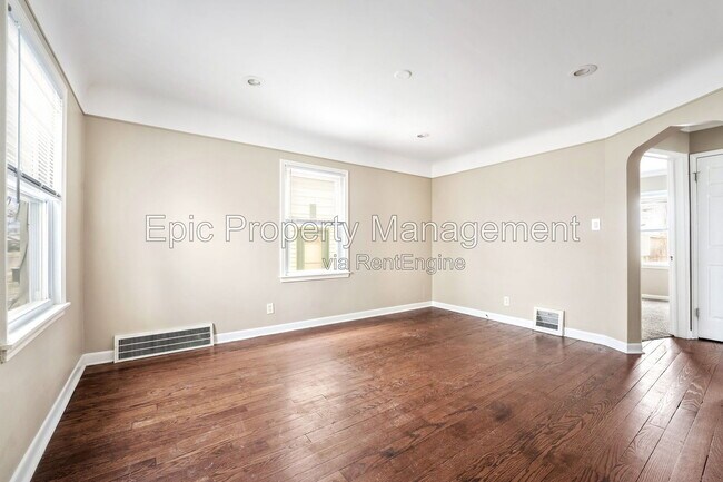 Building Photo - 13056 Pullman St