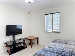 Building Photo - 6519 W Newberry Rd