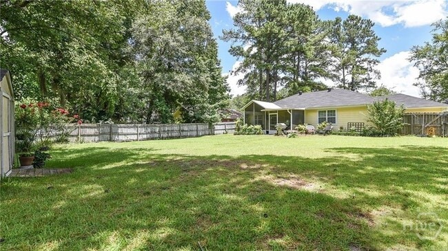 Building Photo - 135 Hermitage Dr