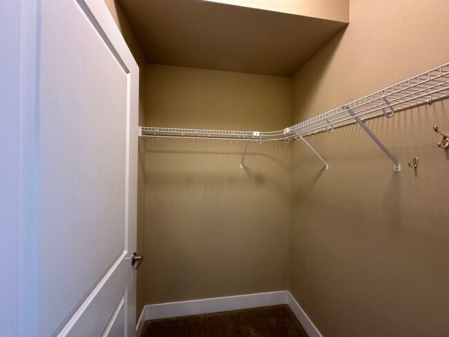 Building Photo - 1 Bed, 1 Bath Condo with Bellingham Bay View and parking garage