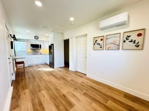 Building Photo - 39090 Cattail Dr