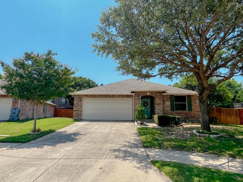 Primary Photo - 13183 Cowper Dr