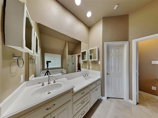 Building Photo - 5712 Sugar Maple Dr