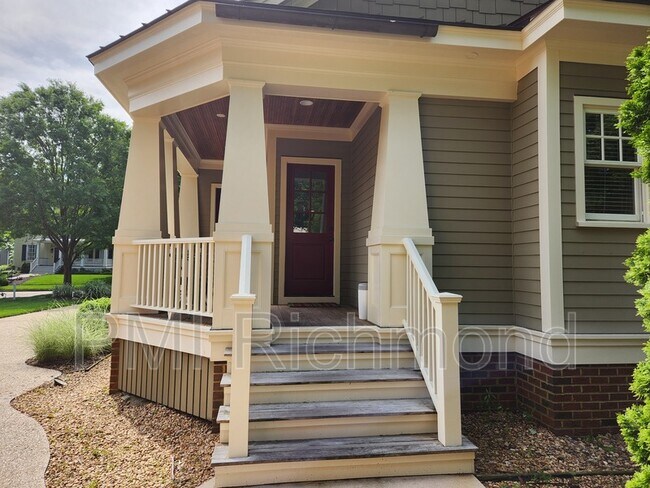 Building Photo - 2761 Live Oak Ln