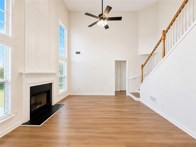 Building Photo - 8835 Grappe Trace