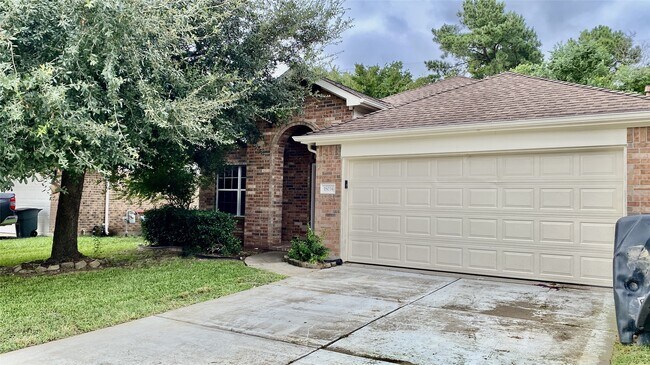 Building Photo - 18034 Platinum Springs Dr