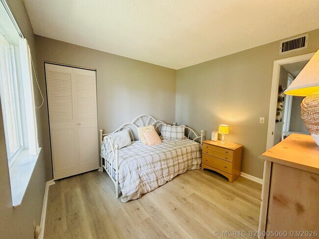 Building Photo - 408 Pine Glen Ln
