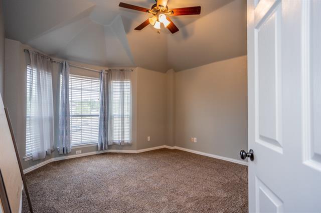 Building Photo - 2208 Kingsley Dr