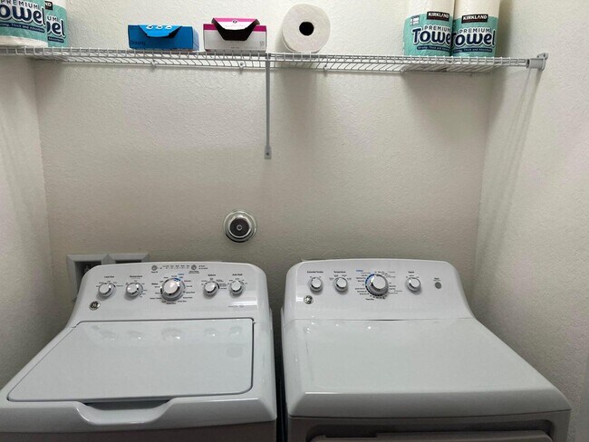 Building Photo - 12972 Anthorne Ln