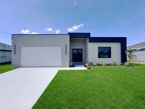 Building Photo - 4226 NW 32nd Ln