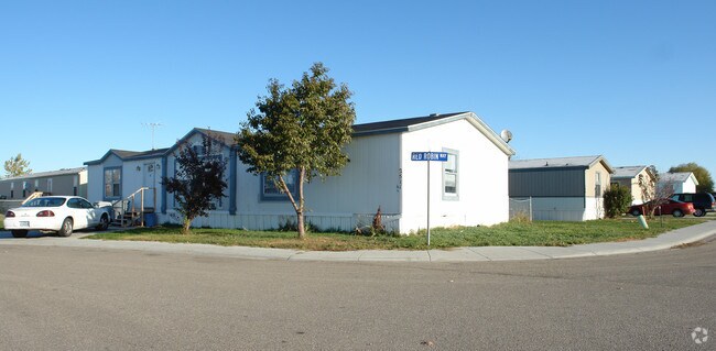 Building Photo - Creekside Estates