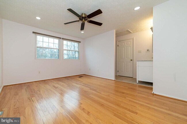 Building Photo - 5569 Caithness Ct