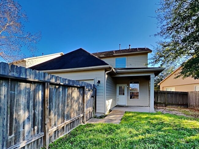 Building Photo - 12403 Fort Dupont Ln