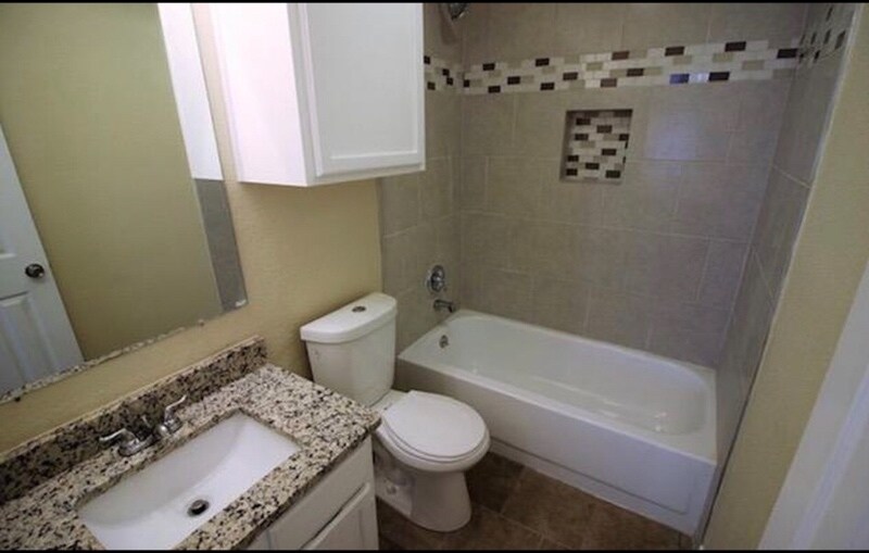 Building Photo - 5663 Larkdale Dr