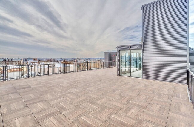 Building Photo - 3516 John F. Kennedy Blvd