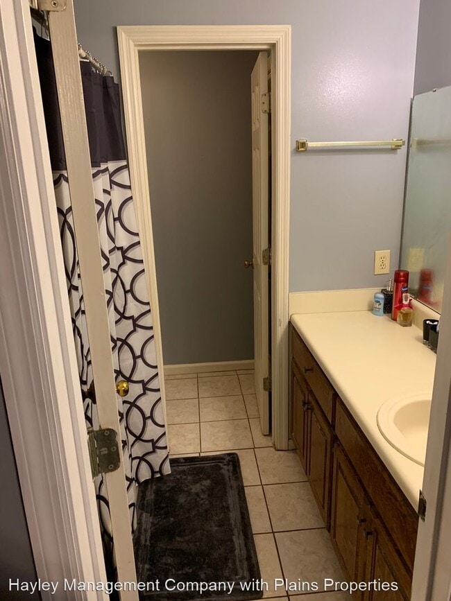 Building Photo - 3 br, 2 bath House - 1181 Northlake Drive