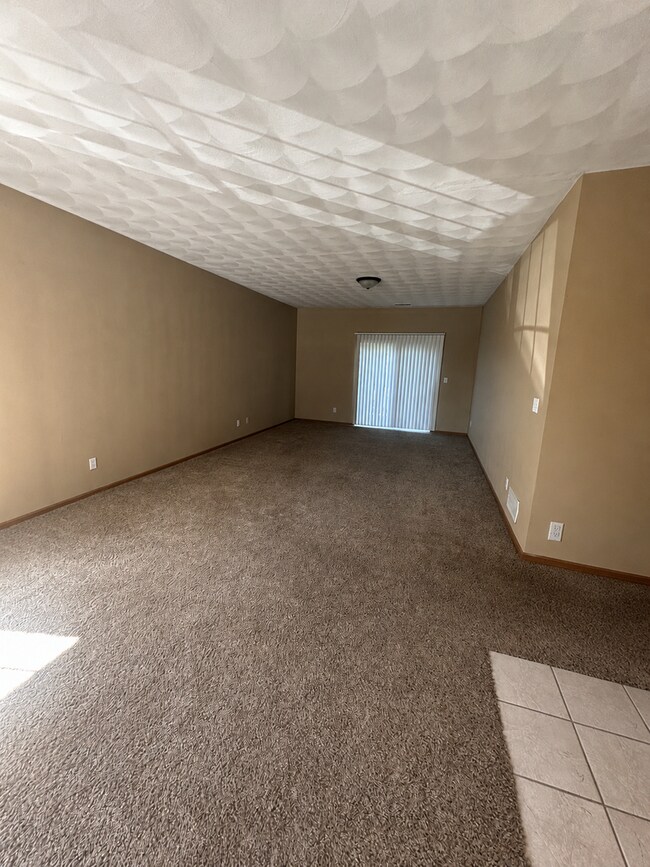 Building Photo - 10340 Metalmark Ln