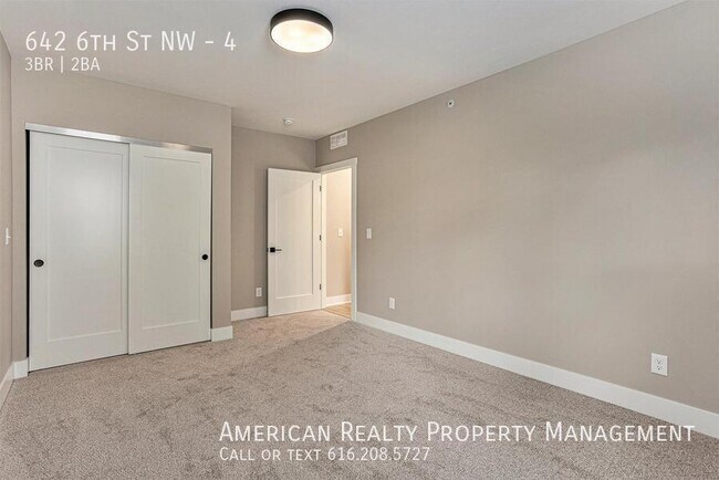 Building Photo - 642 6th St NW