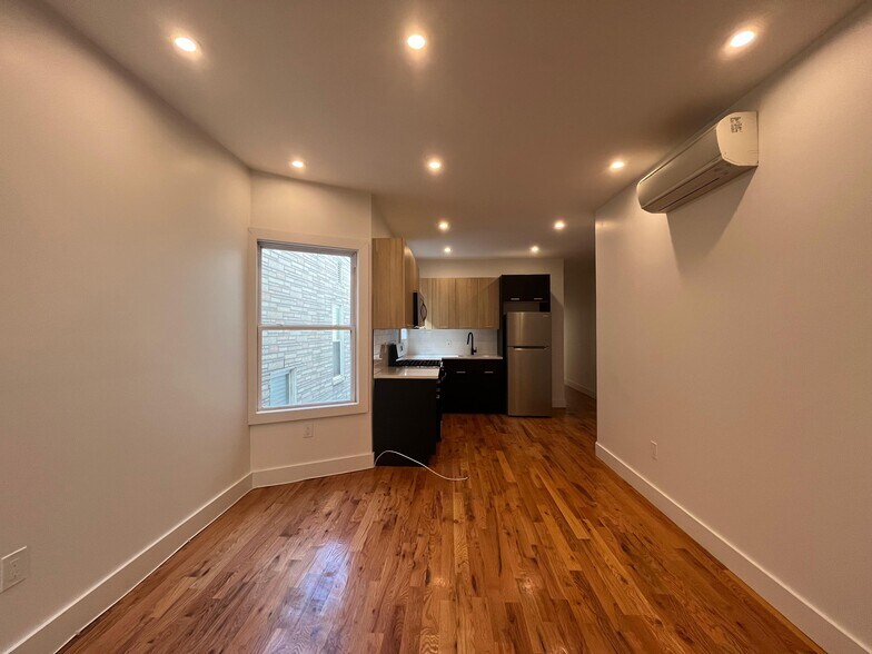 Building Photo - 228 Clinton Ave