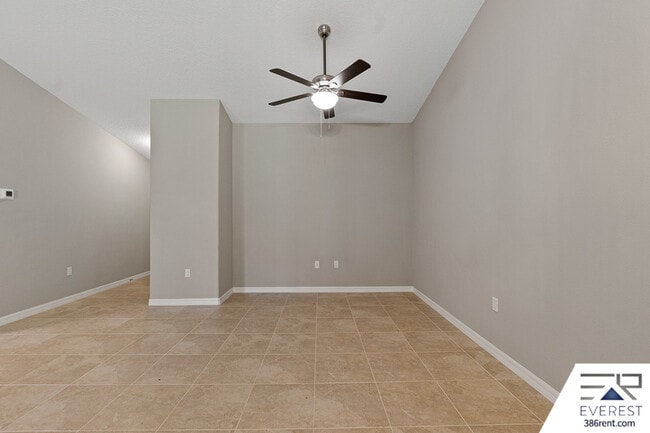 Building Photo - 3 Slumber Path