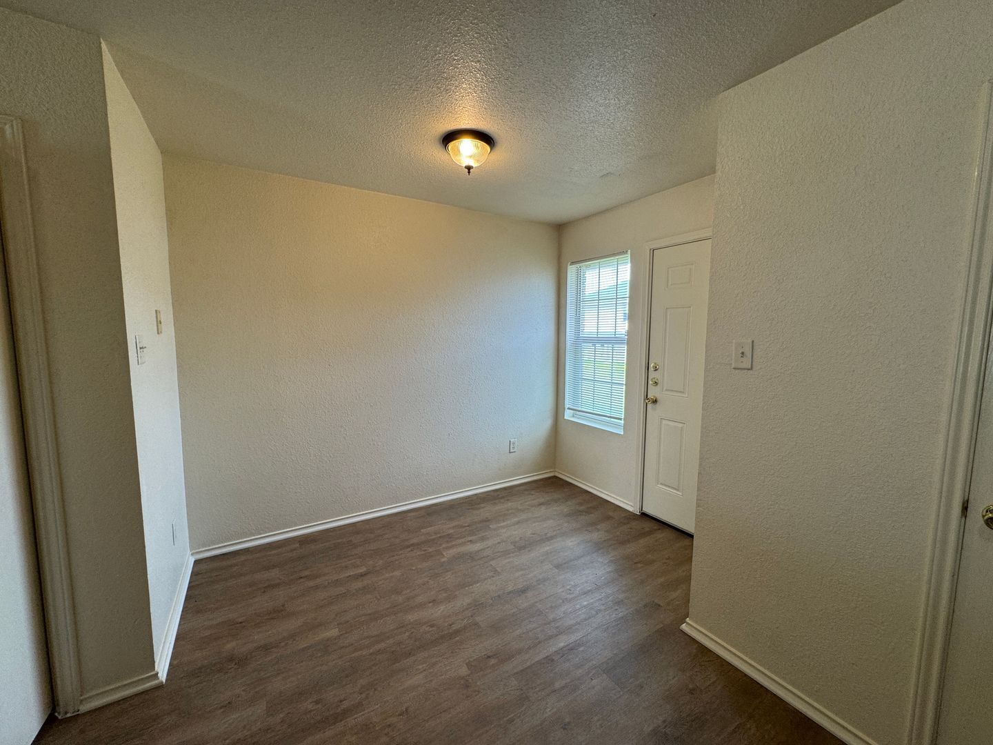 Building Photo - 4405 Abigail Dr