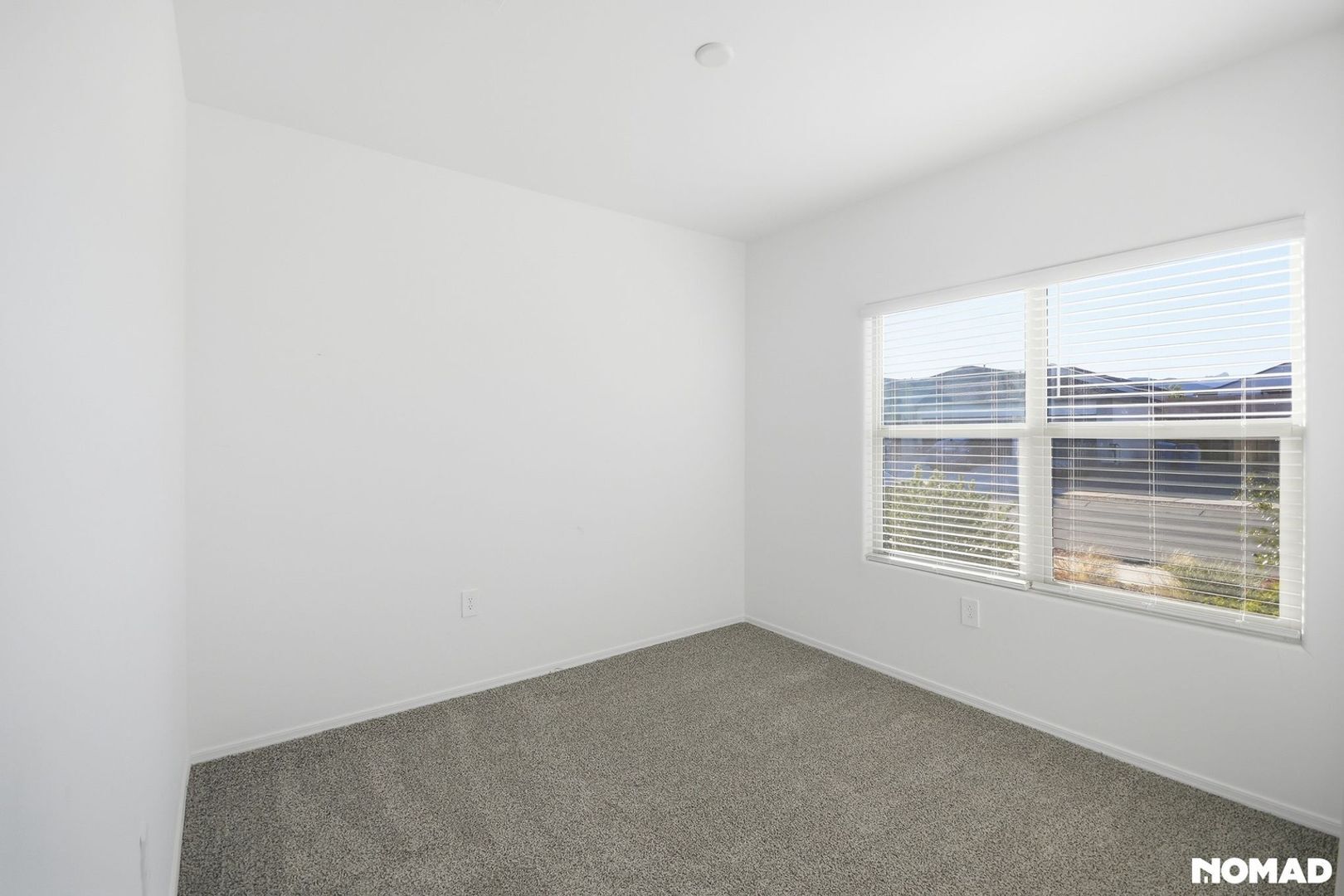 Building Photo - 558 W Woodward St