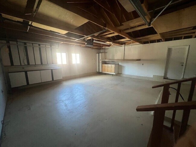 Building Photo - Charming Frazier Park Home Filled With Natural Light