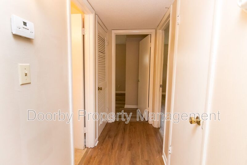 Building Photo - 5057 Cameron Ln