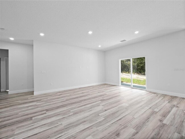 Building Photo - 4034 SW 157th Place Rd